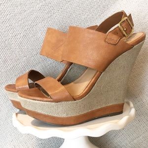 Steve Madden Burlap Wedges• 7M ⭐️
